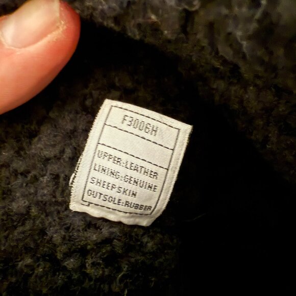 Ugg Moccasin Boot Size 8 - Picture 7 of 7